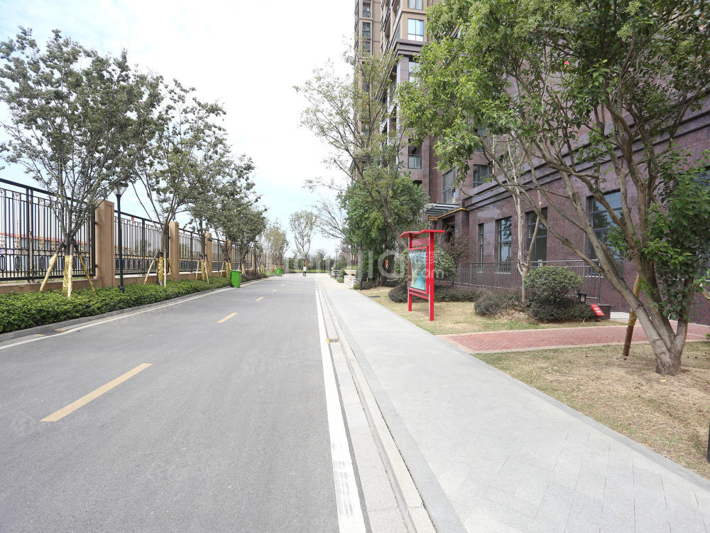 金科半岛1号小区图片