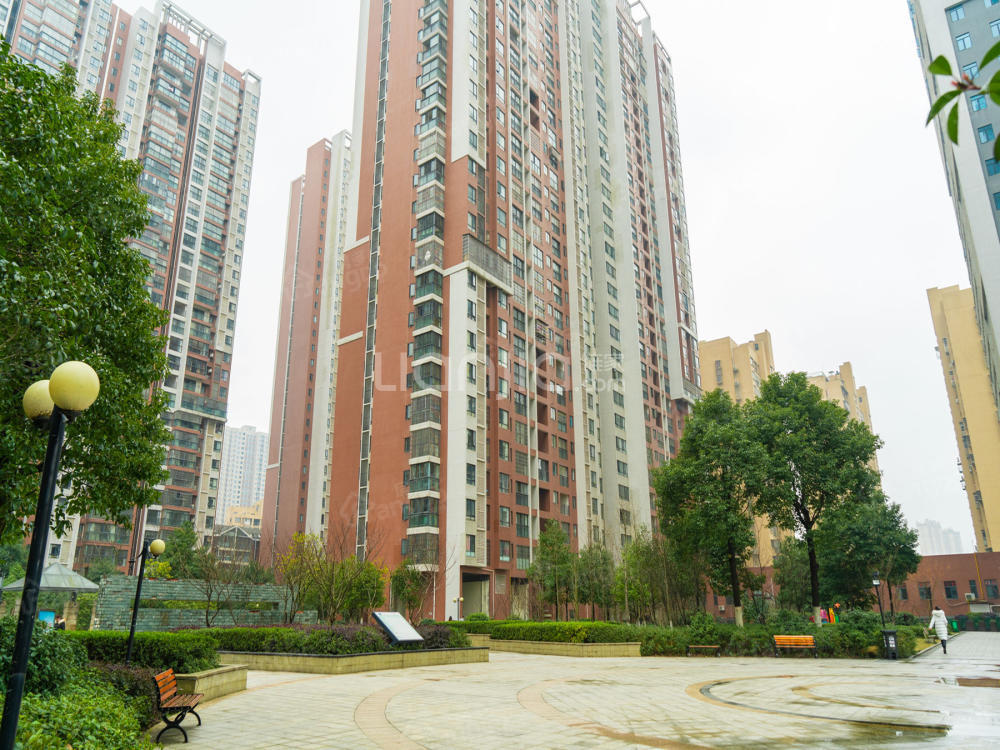 盛地尊域小区图片