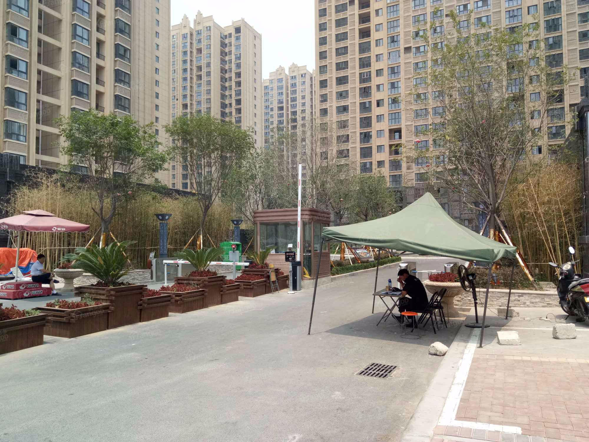 成邑德润华庭小区图片