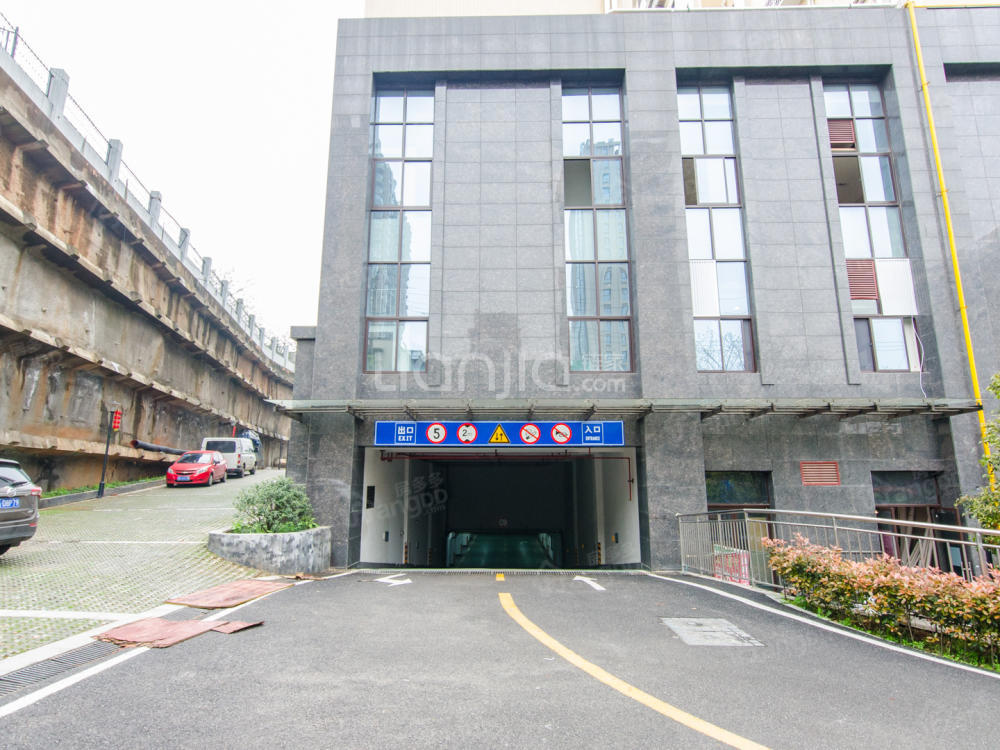 顺安大厦小区图片