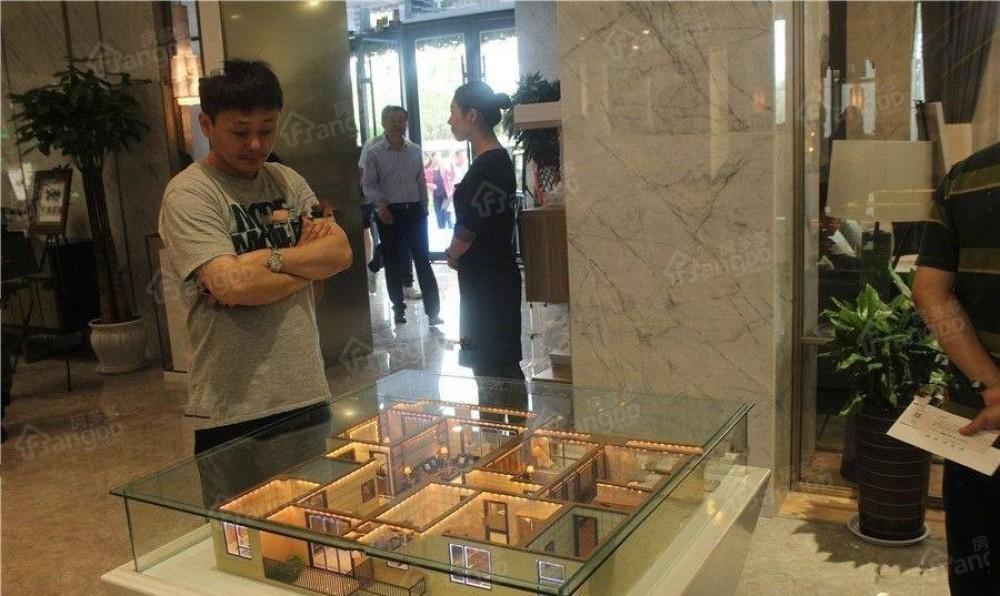 建业公园里小区图片