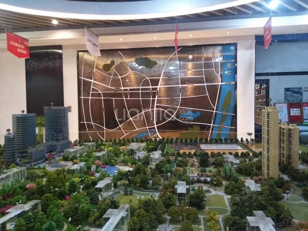 长房云时代小区图片