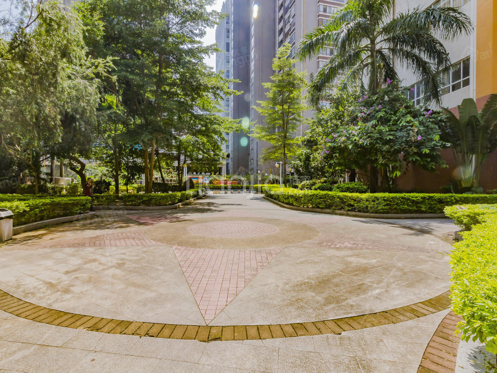 米兰雅居小区图片