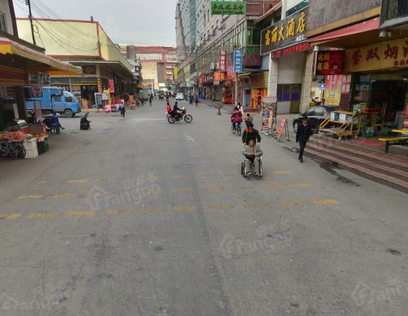 华苑新邨小区图片