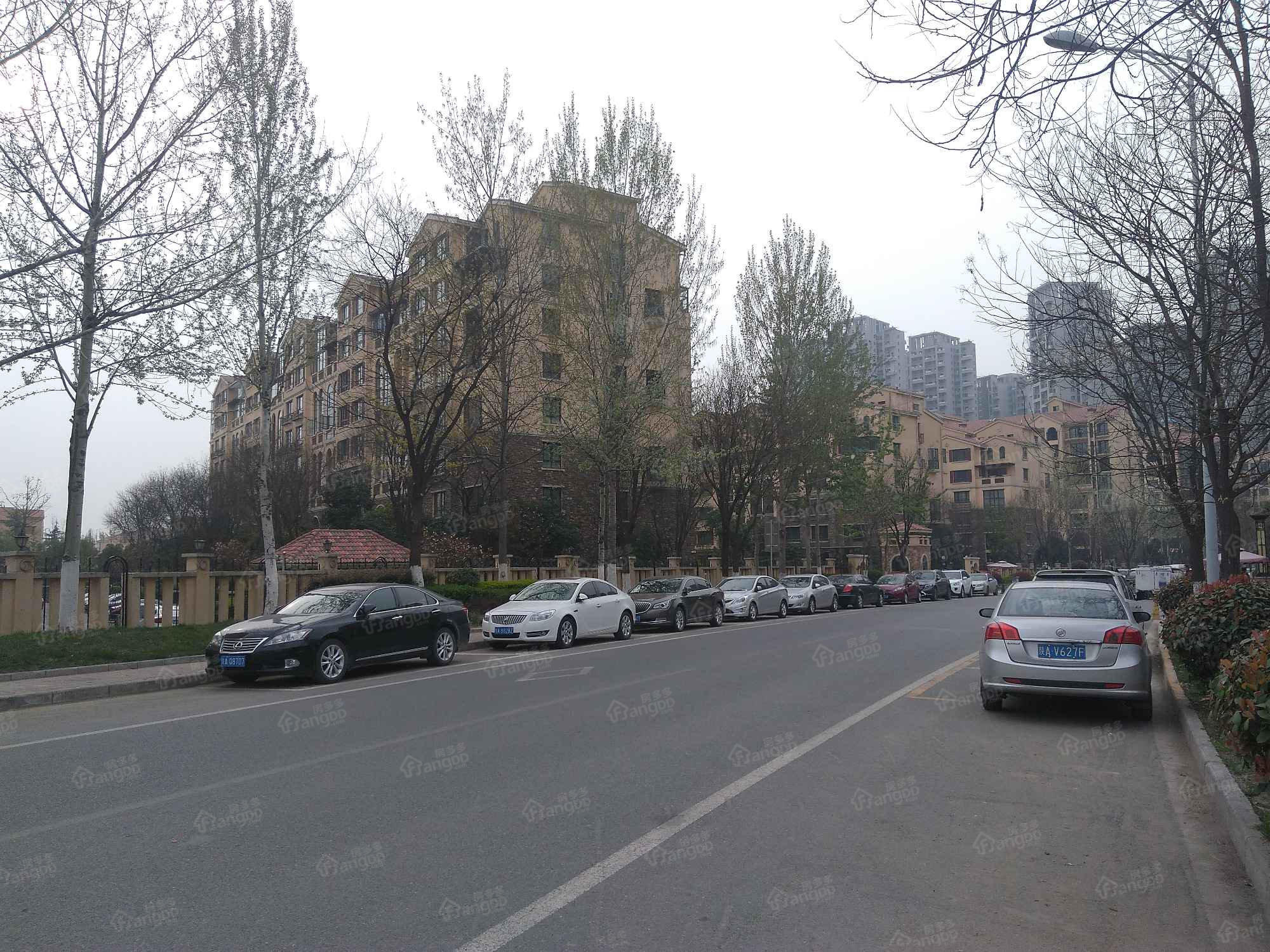 御锦城萨拉曼卡小区图片