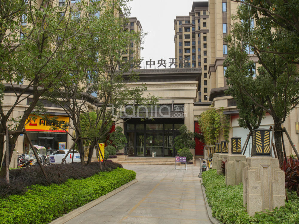 建发中央天悦小区图片