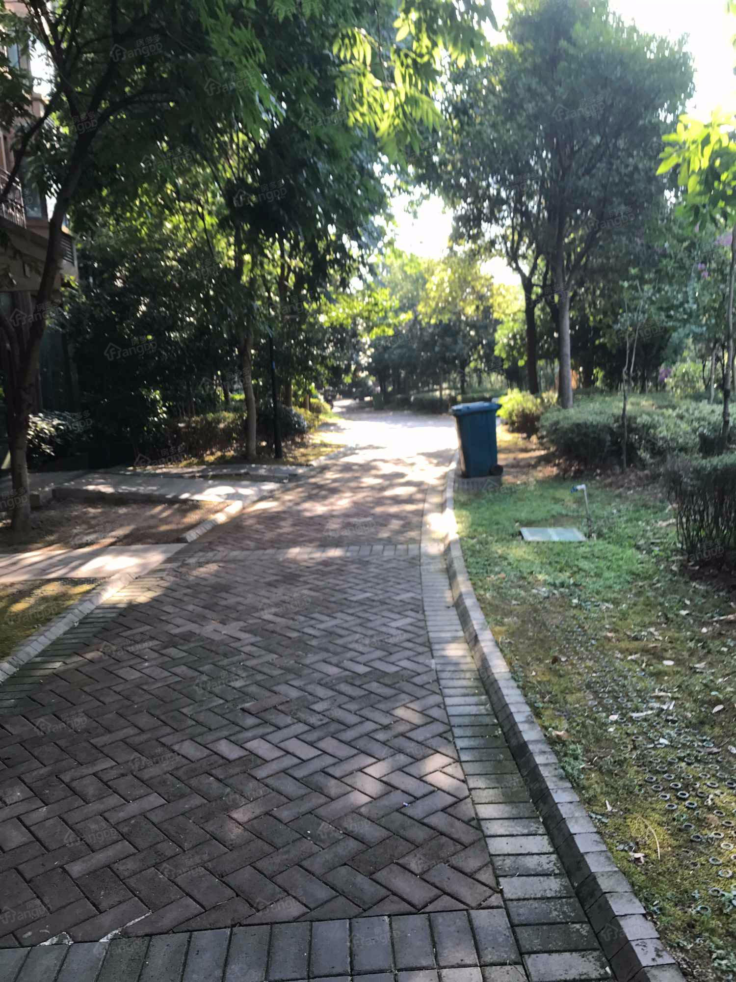 富阳文澜雅苑小区图片