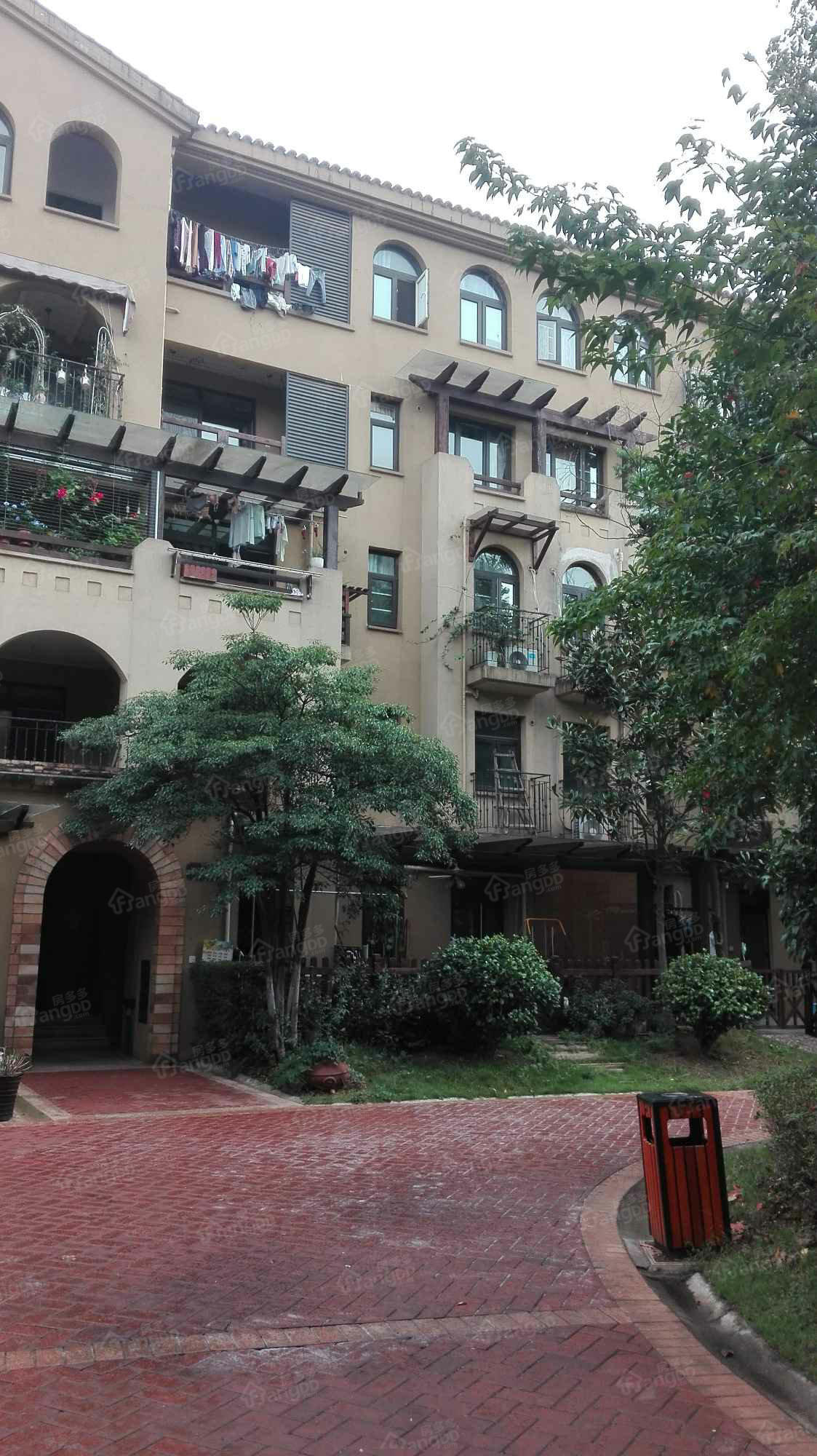 郡原居里小区图片