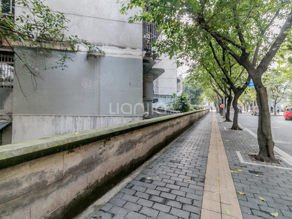 金银湾184号小区图片