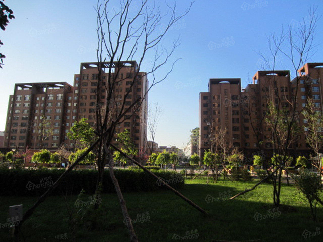 万龙名城小区图片