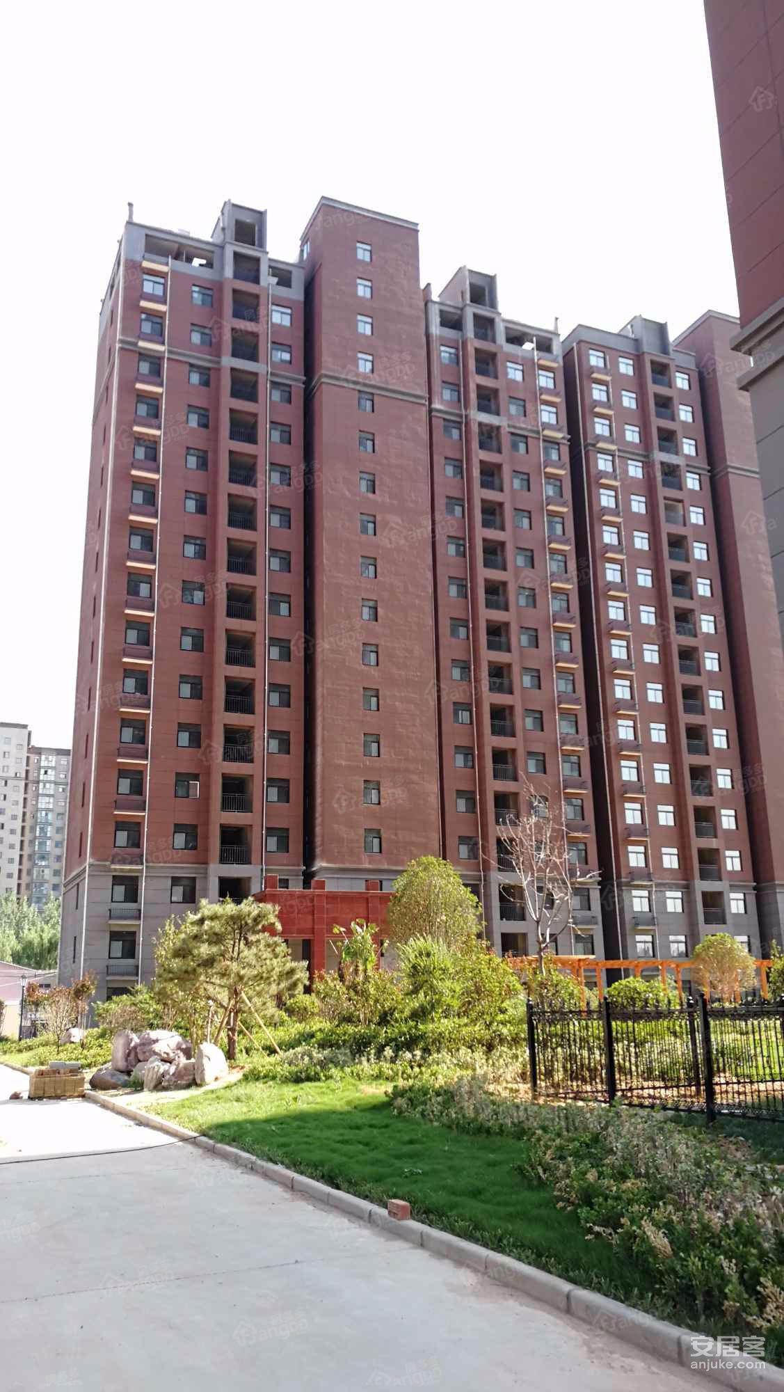 龙湖华庭小区图片