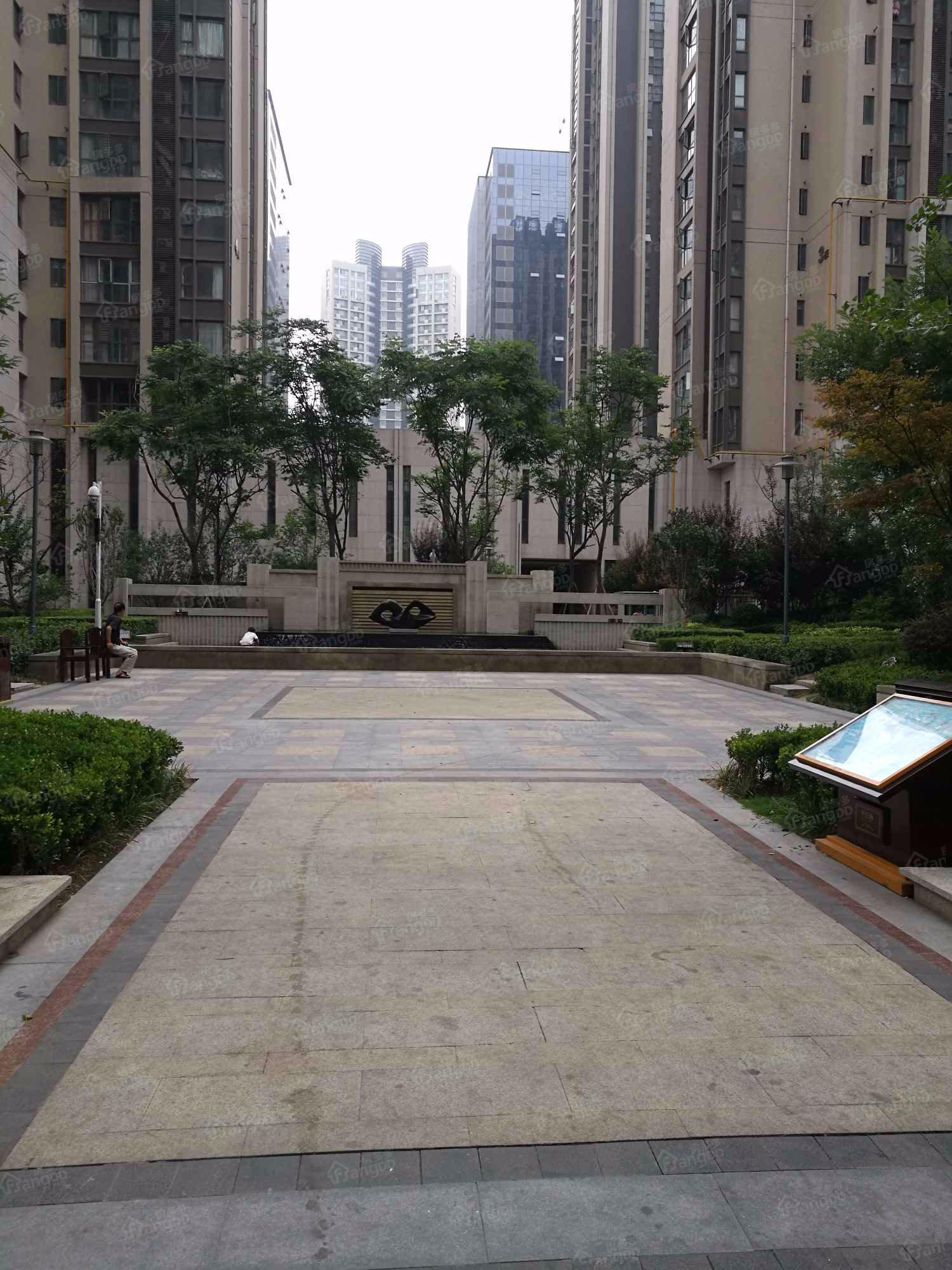 升龙城八号院小区图片