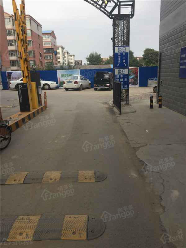 中央康城小区图片