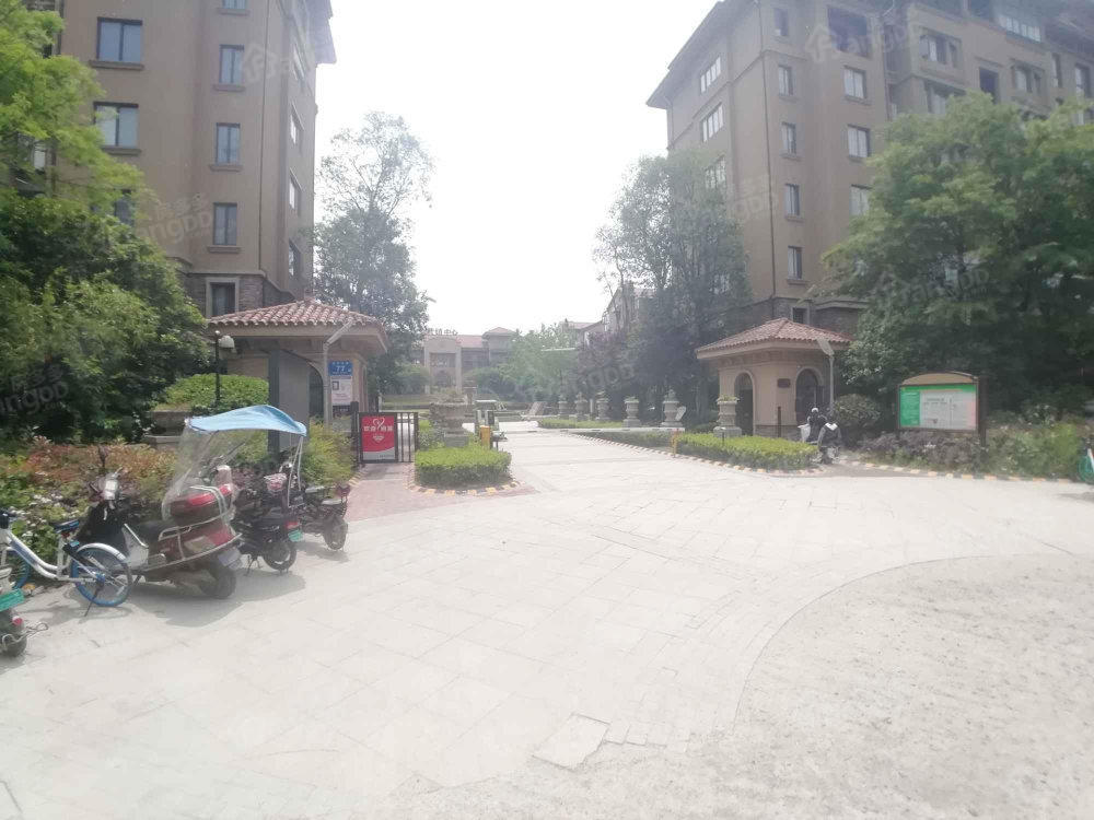 维科皇家花园小区图片