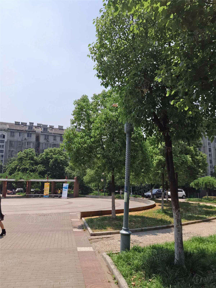 闻兰苑小区图片