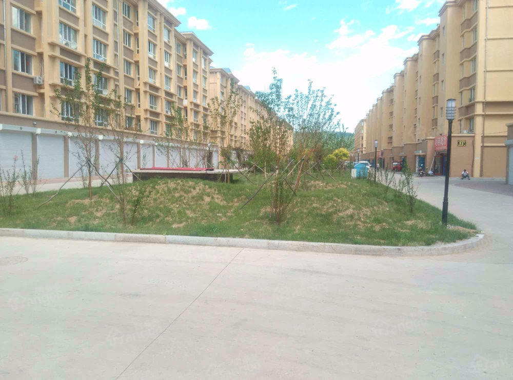 水韵紫城二期小区图片