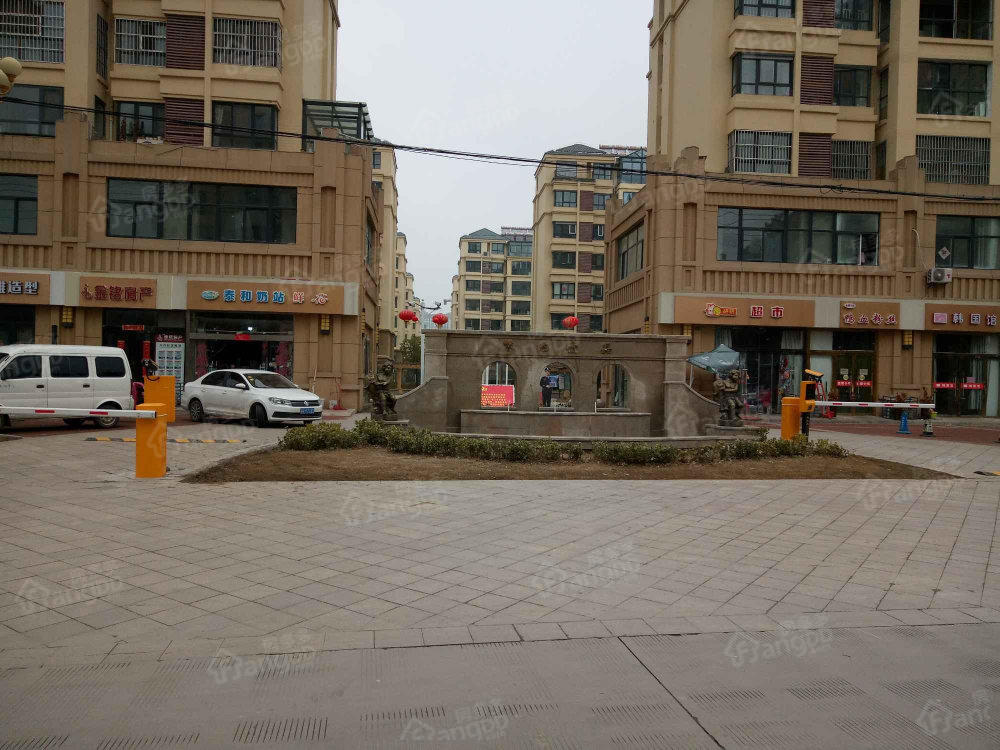 绿地壹品小区图片