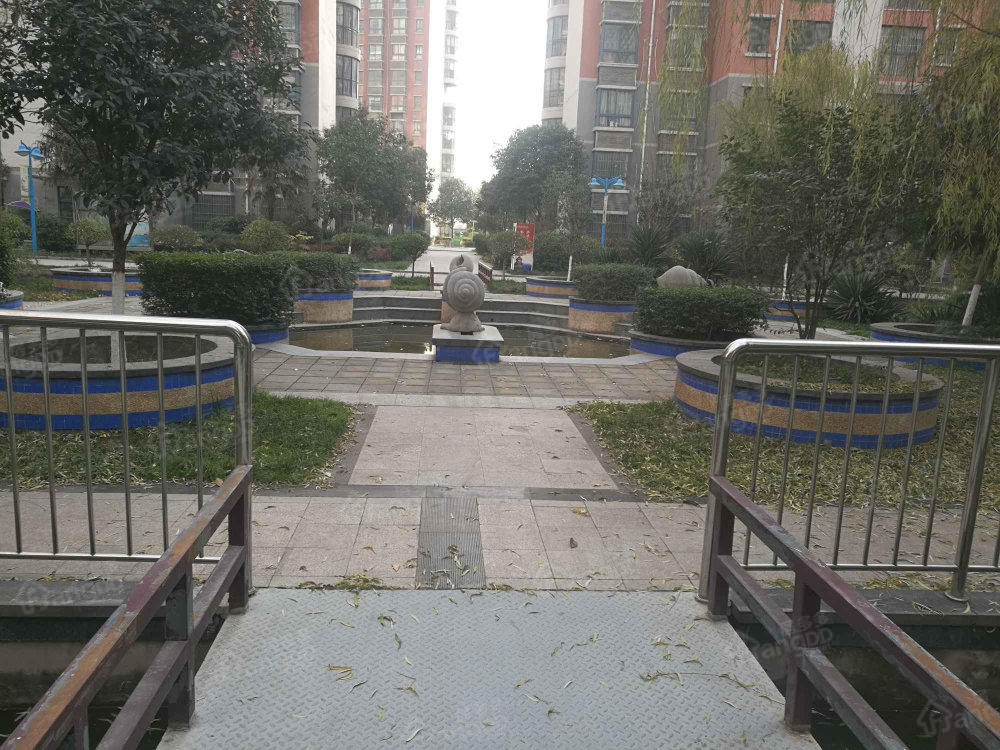 华宇蓝郡图片