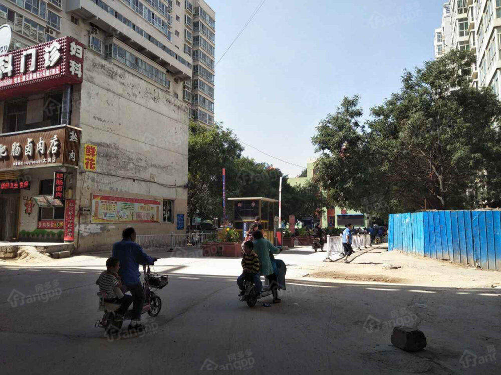 新钢苑小区图片