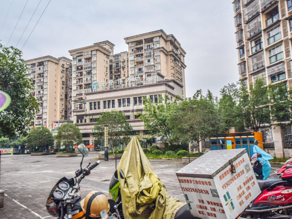先登6号快线小区图片
