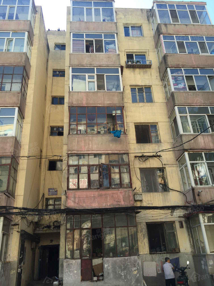 洁净街小区图片