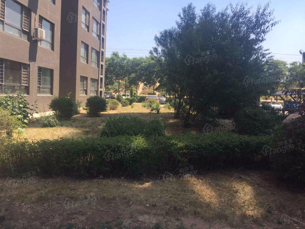 沈铁火车头佳园小区图片