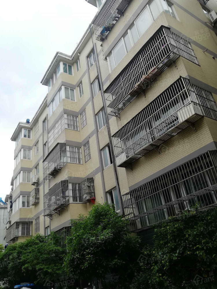 宏贸楼小区图片