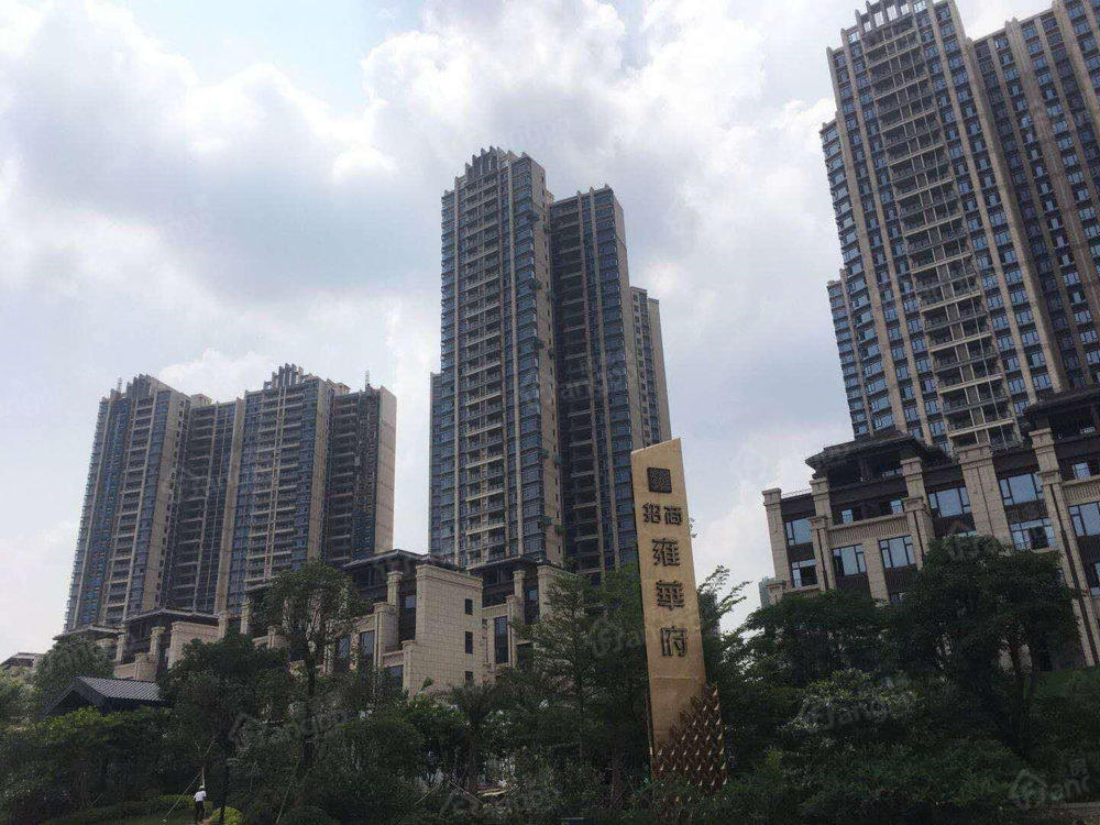 招商雍华府小区图片