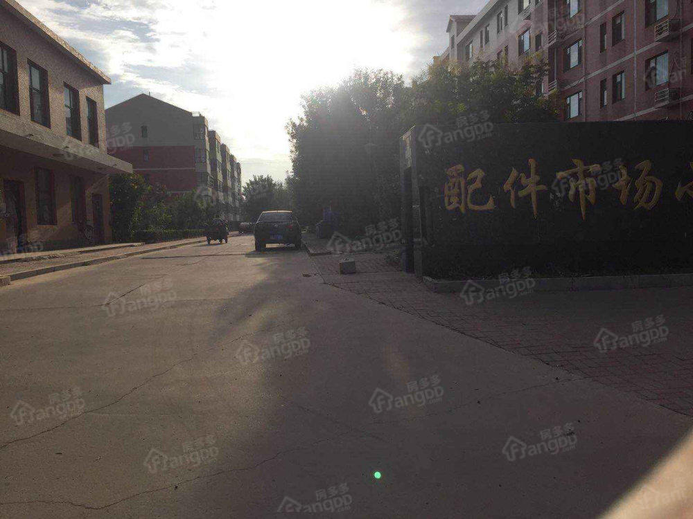 配件市场小区小区图片