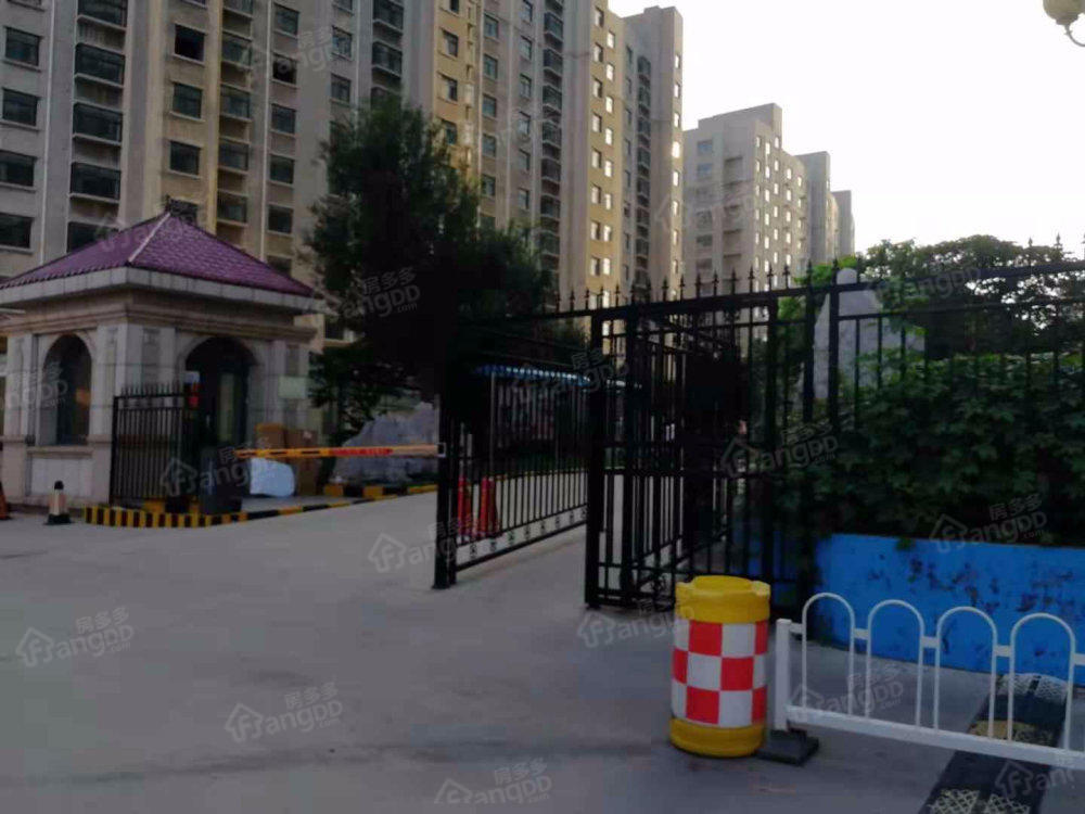 鲁邦华府小区图片