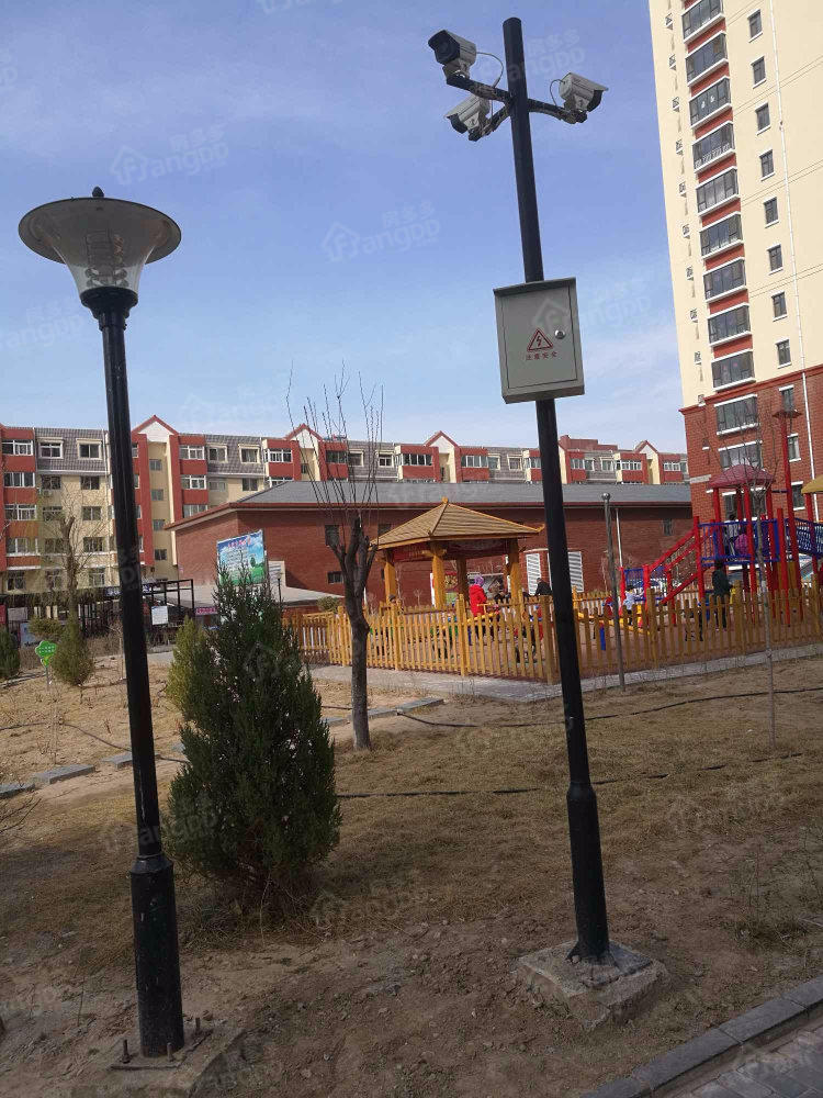 银啤苑东区小区图片