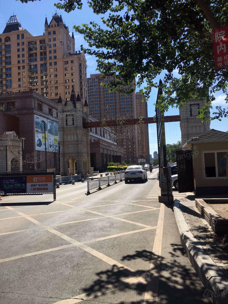 英伦名邸小区图片