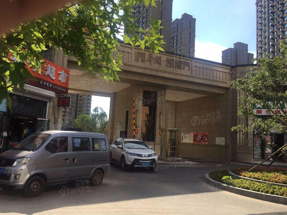 华润凯旋门小区图片