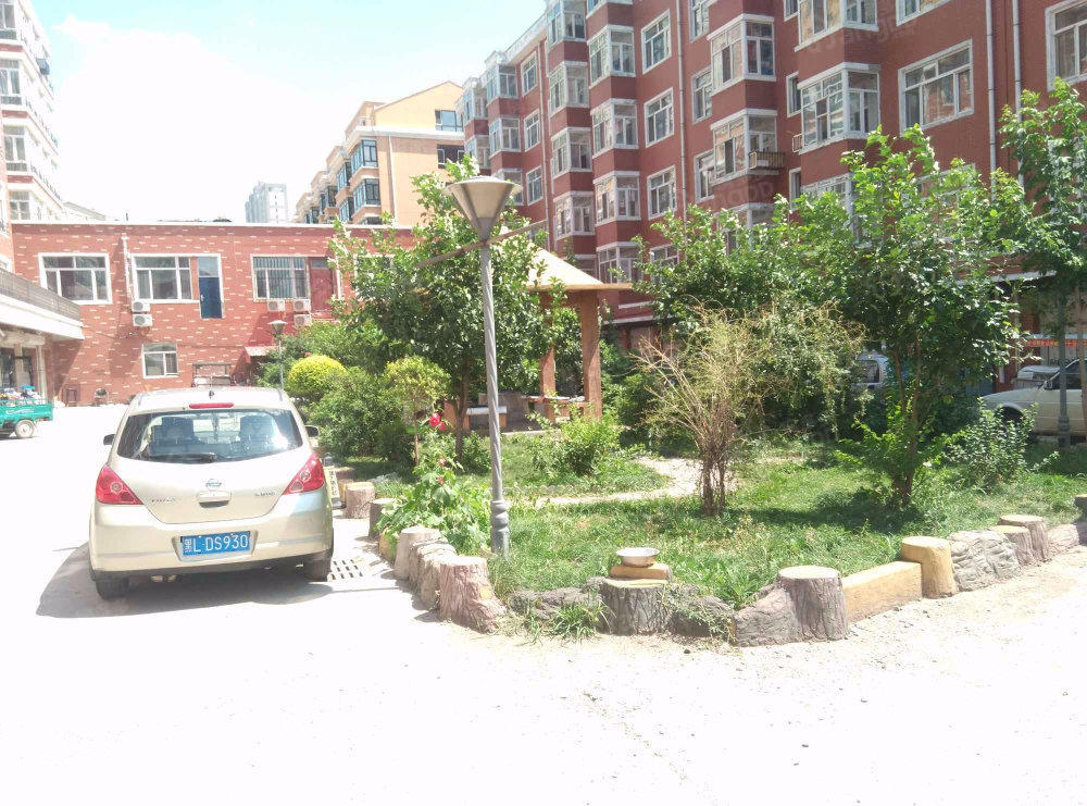 馨馨花园小区图片