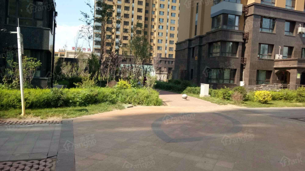 大正莅江二期小区图片