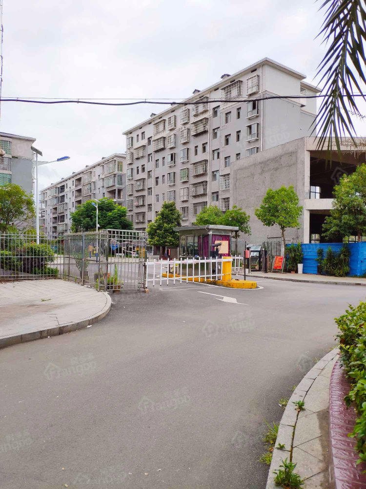 馨一花苑小区图片