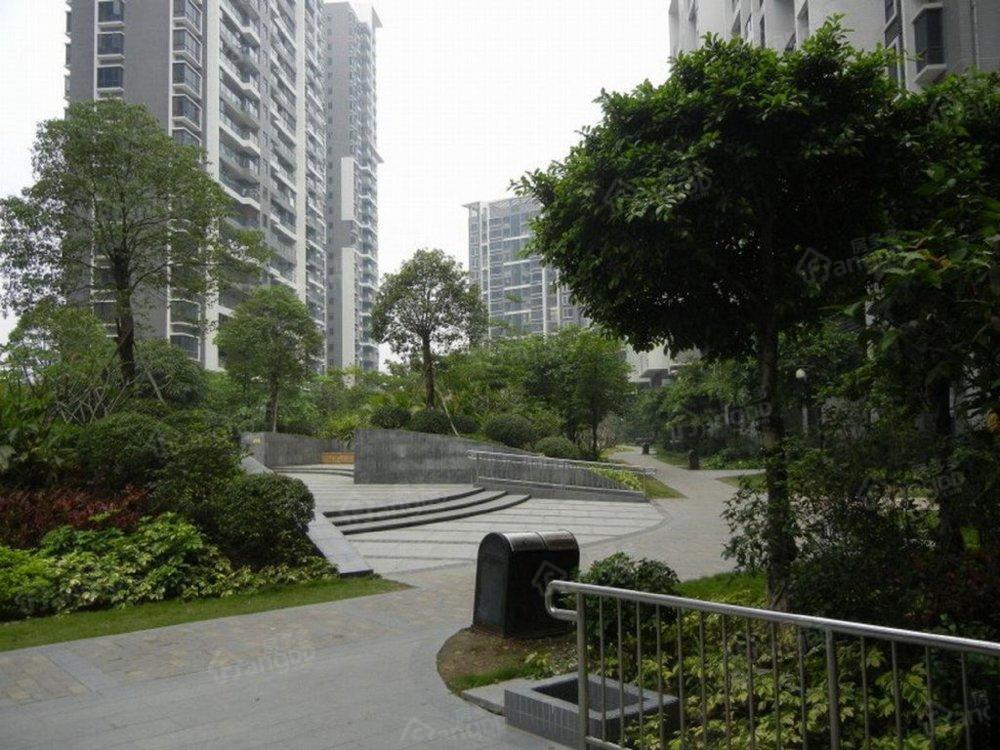 龙湖越秀傲云小区图片