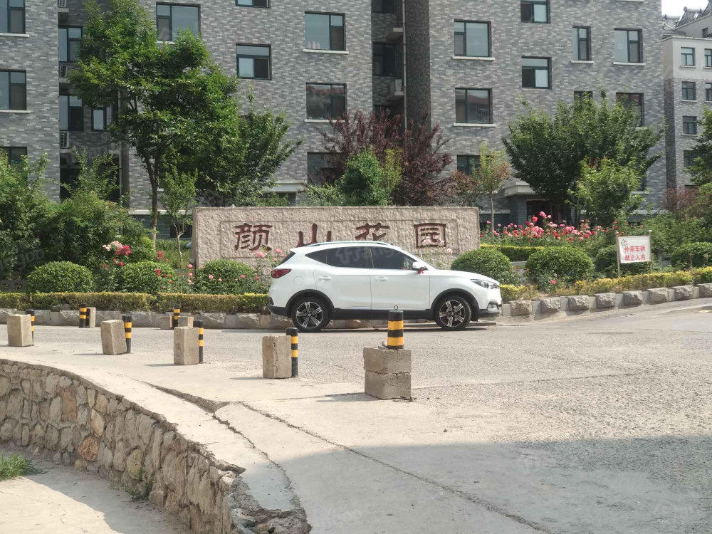 颜山花园小区图片