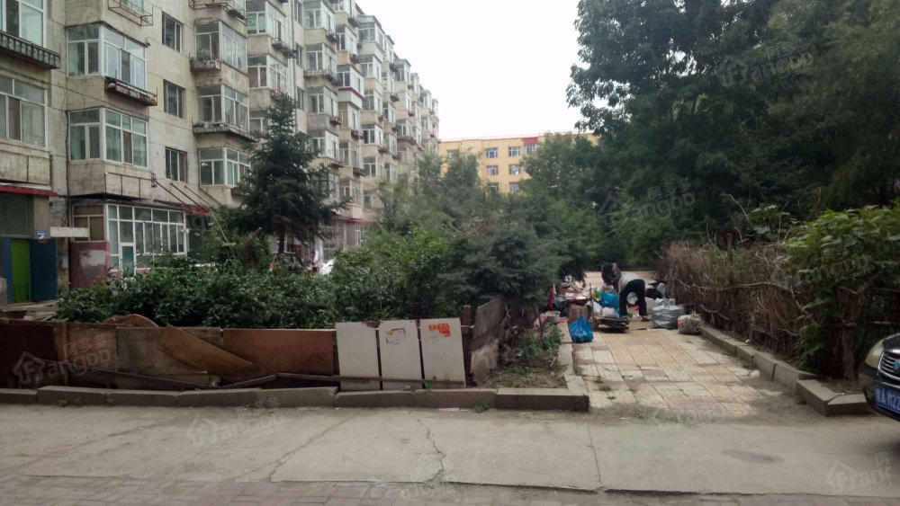 纪检家属楼小区图片