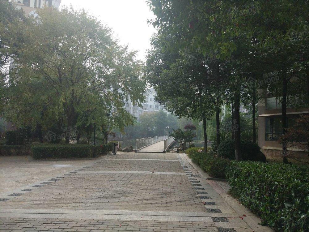 八方小区D区小区图片