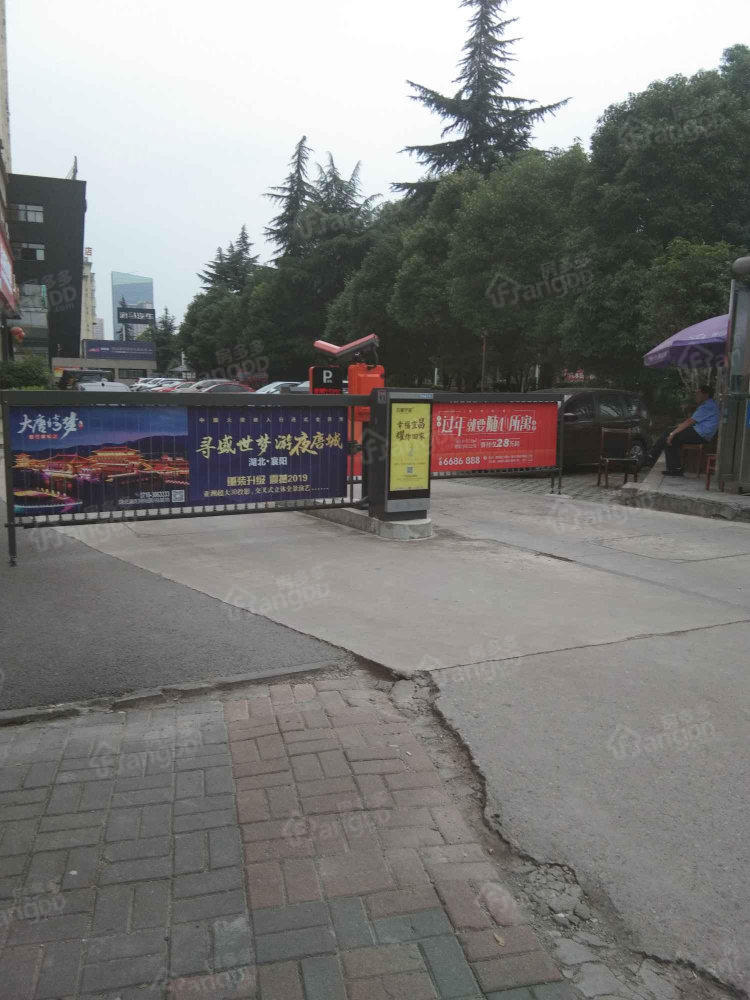 地铂港小区图片