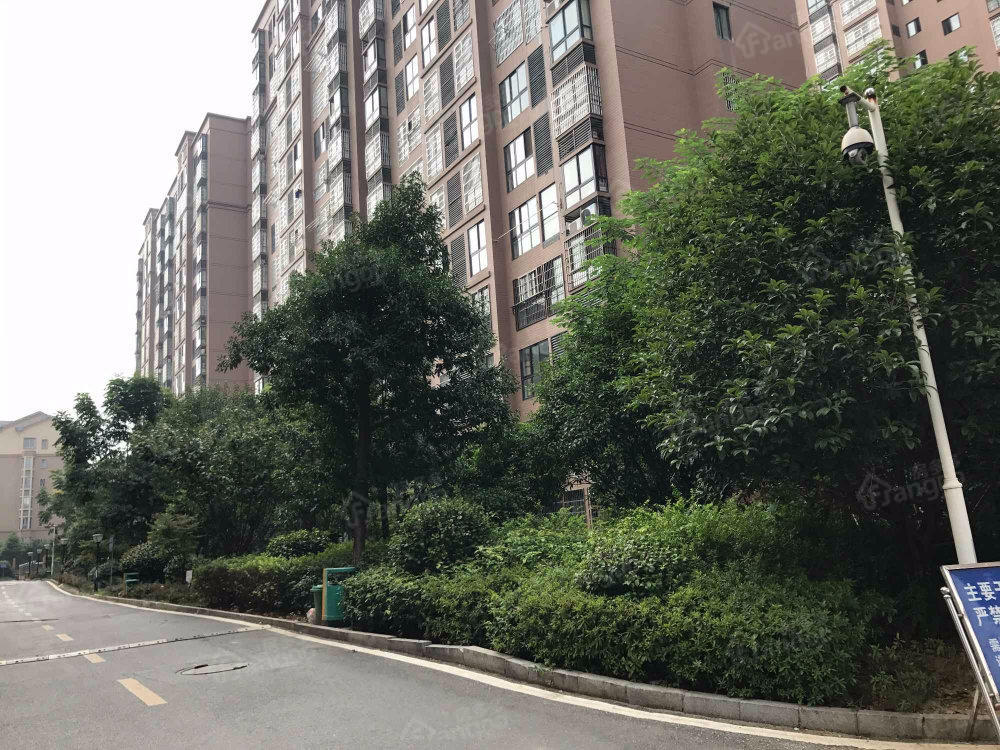 春城佳苑小区图片