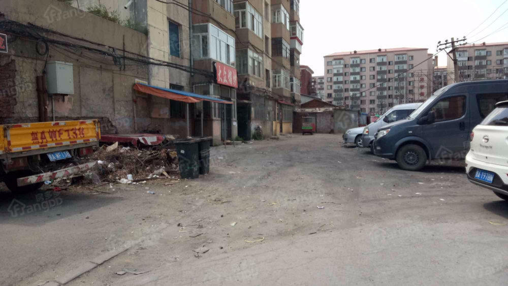 红眼楼小区图片