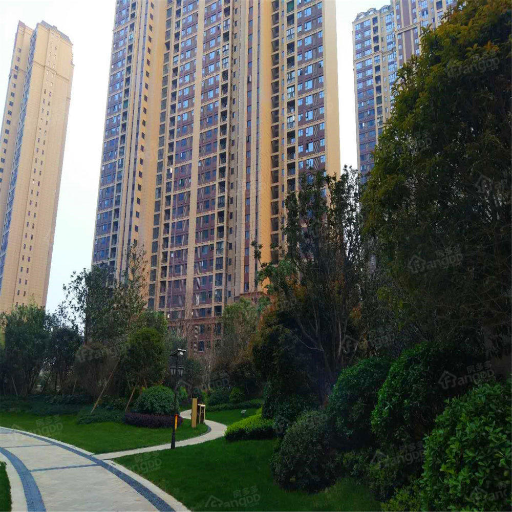 城市中央广场小区图片