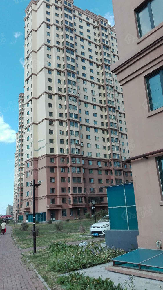 河畔花园小区小区图片