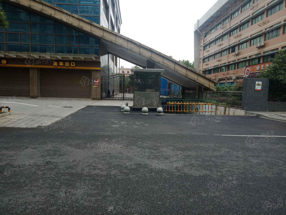金化中央珑庭小区图片