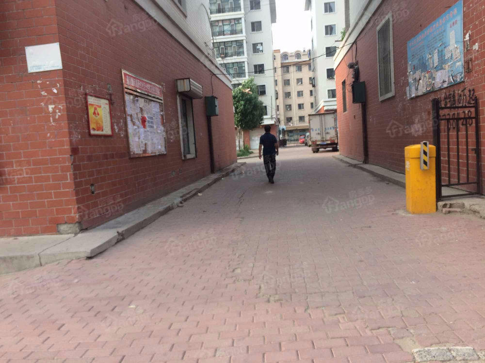 鑫月花园小区图片