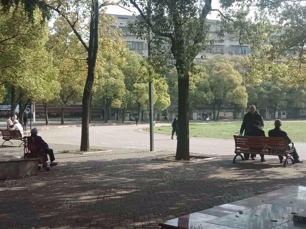 巴陵石化鹰山社区图片