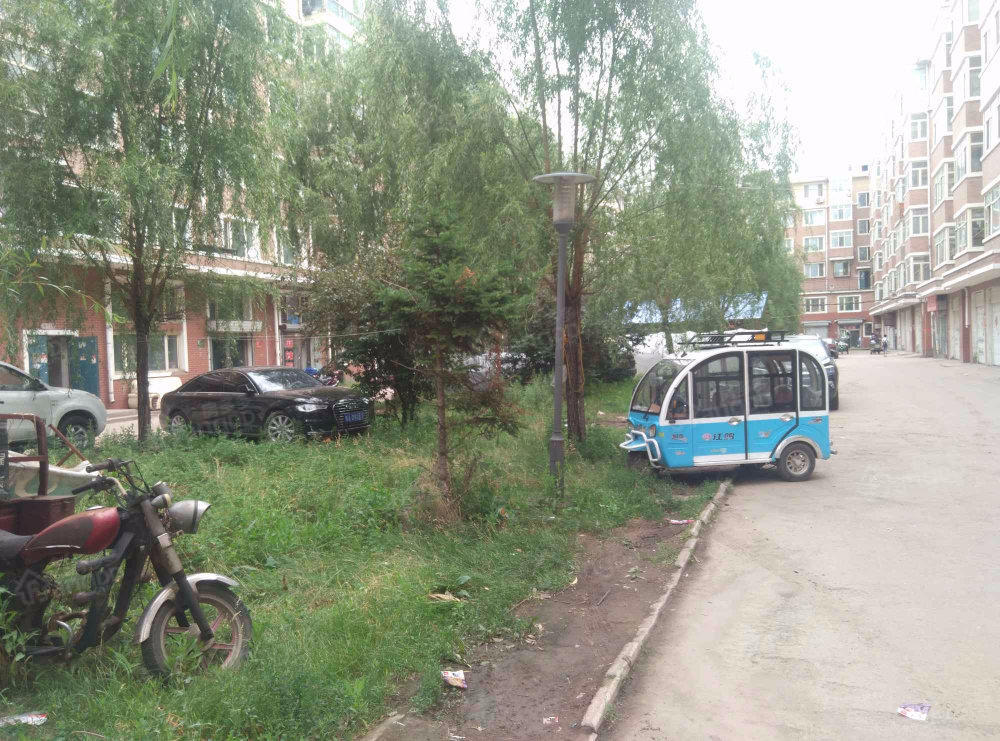隆兴小区小区图片