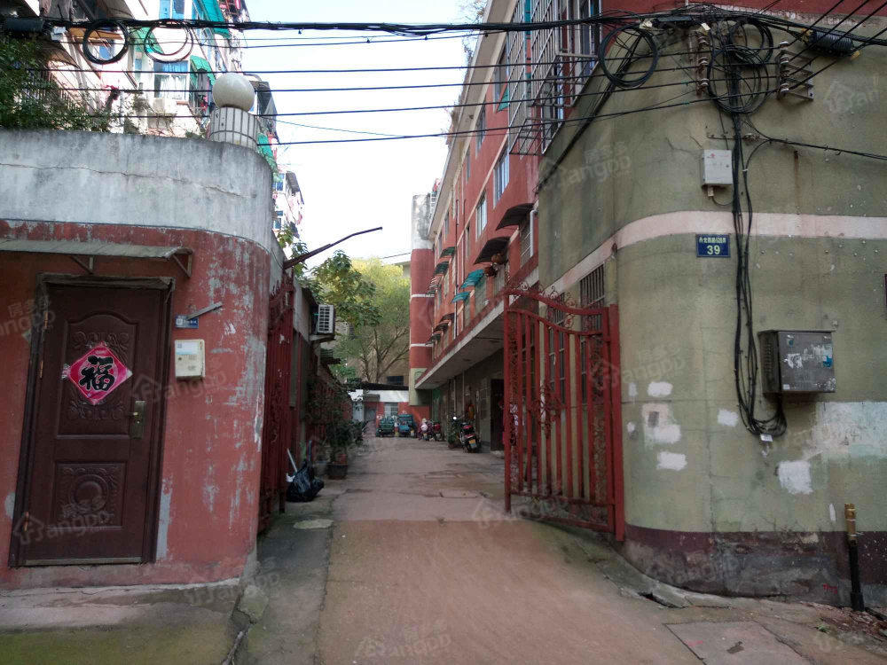 百合公寓小区图片